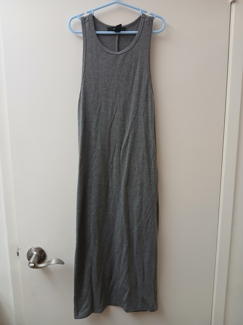Womans Forever 21 Classic Gray Sleeveless Midi Dress